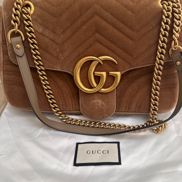 Gucci Velvet GG Marmont! - Picture 2 of 14